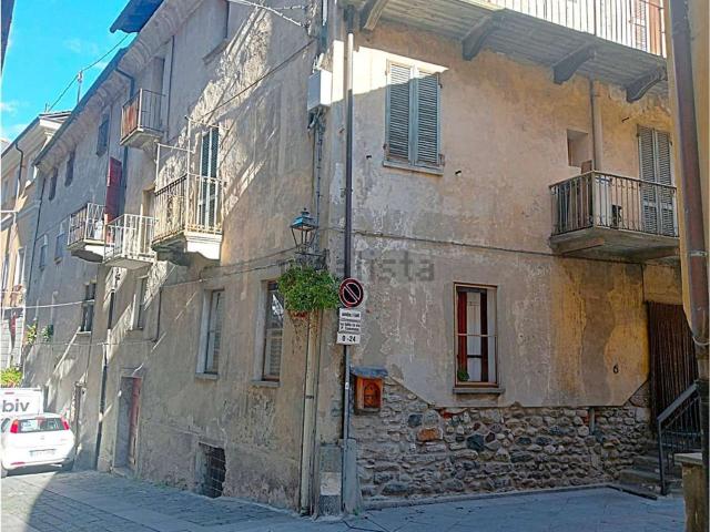 Appartamento in vendita di 128 m² in Via Roma