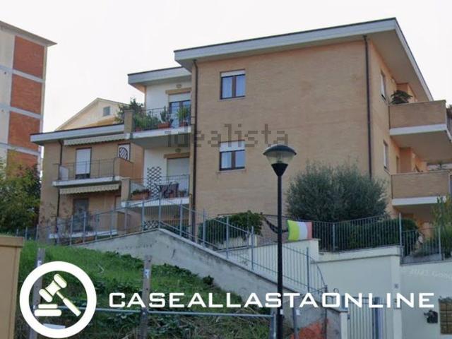 Appartamento in vendita di 128 m² in Via Remo Pagnanelli