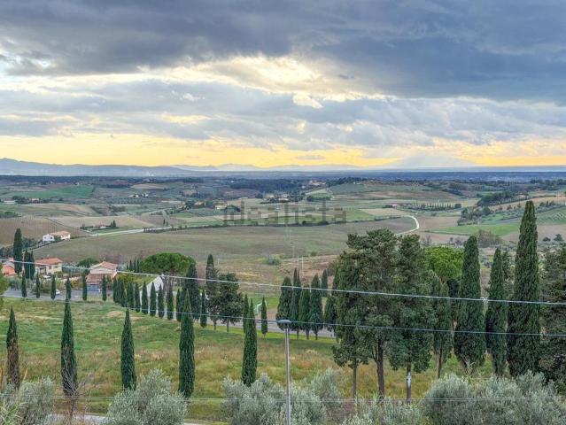 Appartamento in vendita di 128 m² in Via Vittorio Veneto