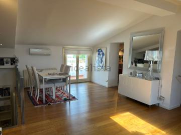 Appartamento in vendita di 128 m² in Via Zoppi
