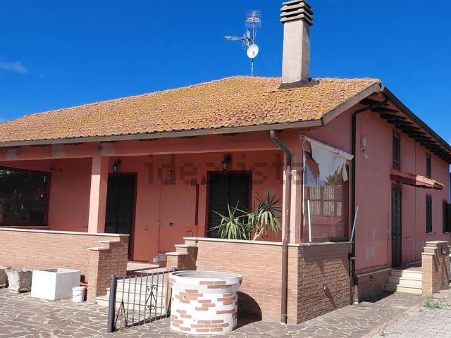 Appartamento in vendita di 128 m² in Località Pingrosso, 12