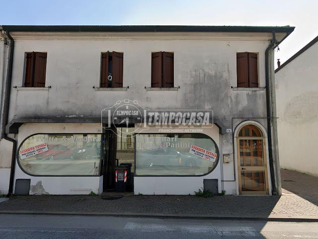 Appartamento in vendita di 128 m² in Piazza Guglielmo Marconi, 195