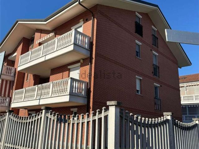 Appartamento in vendita di 129 m² in Via Case Sparse, 2