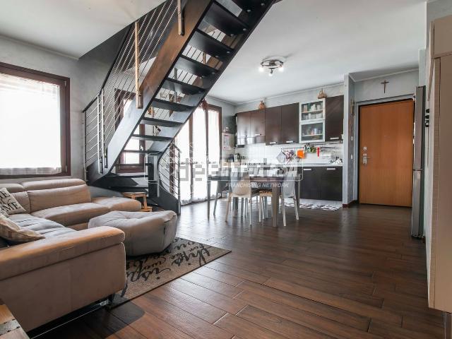 Appartamento in vendita di 129 m² in Via Alberto da Giussano, 109