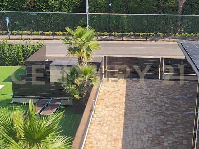 Appartamento in vendita di 129 m² in Via Bell&apos Italia