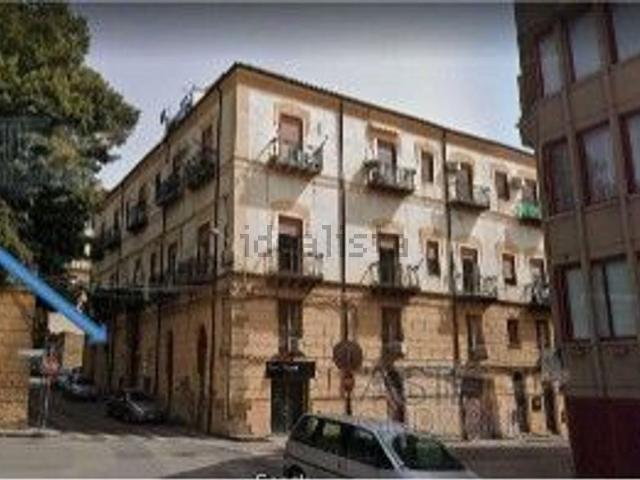 Appartamento in vendita di 129 m² in Via Giuseppe Cesare Abba