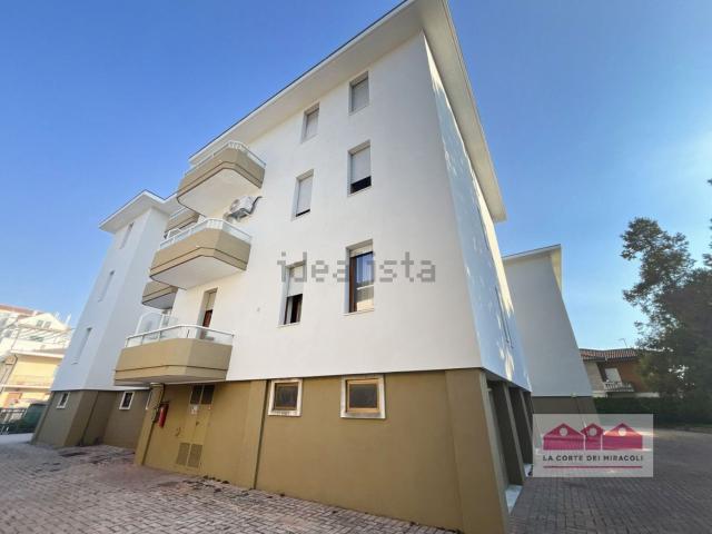 Appartamento in vendita di 129 m² in Via Girolamo Pittoni