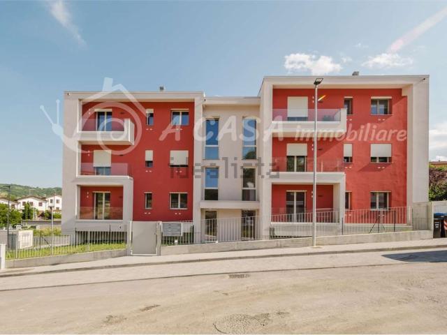 Appartamento in vendita di 129 m² in Via Don L. Orsi