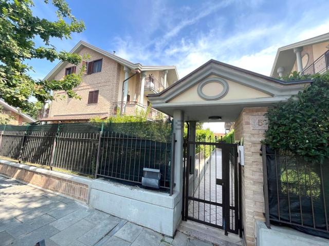 Appartamento in vendita di 129 m² in Via Dora, 5