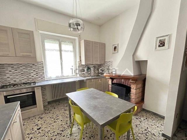 Appartamento in vendita di 129 m² in Via dei Frentani