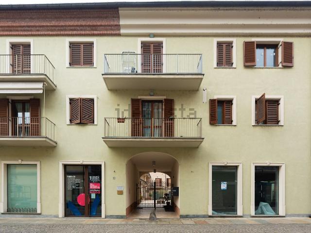 Appartamento in vendita di 129 m² in Via del Collegio, 10