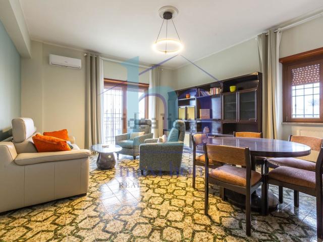 Appartamento in vendita di 129 m² in Via della Riserva di Livia