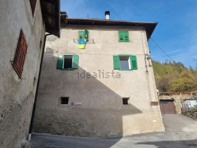 Appartamento in vendita di 129 m² in Via delle Fontanele