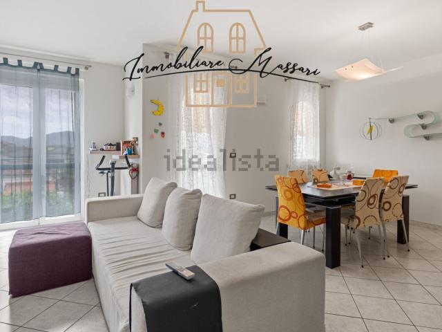 Appartamento in vendita di 129 m² in Via Isolone, 74