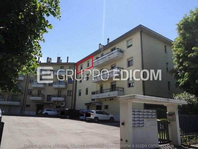 Appartamento in vendita di 129 m² in Via Lomellina