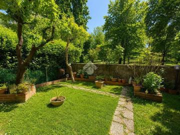 Appartamento in vendita di 129 m² in Via Vincenzo Attimo, 46