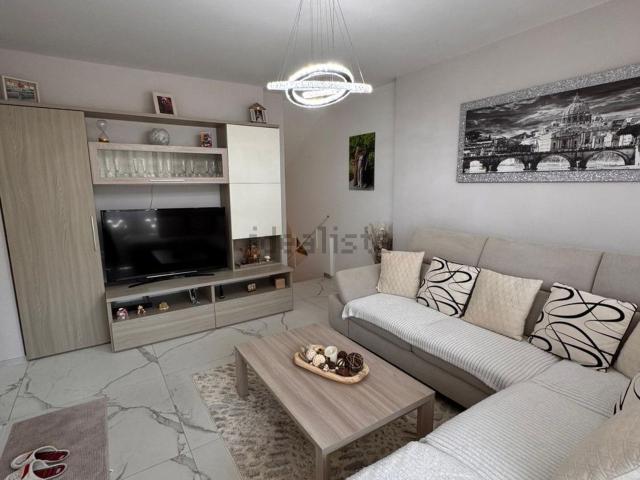 Appartamento in vendita di 129 m² in Viale Nerone, 41