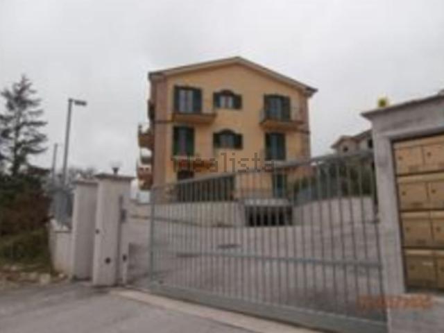 Appartamento in vendita di 129 m² in Contrada Palombara