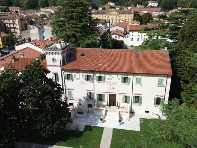 Appartamento in vendita di 130 m²