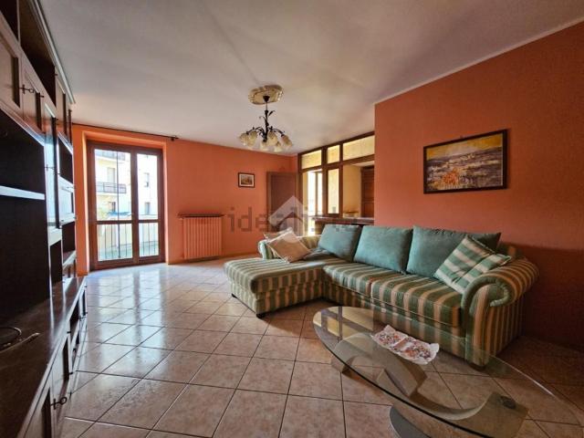 Appartamento in vendita di 130 m² in Via C. Battisti, 45