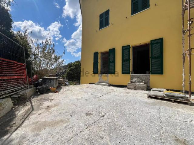 Appartamento in vendita di 130 m² in Via Comorga