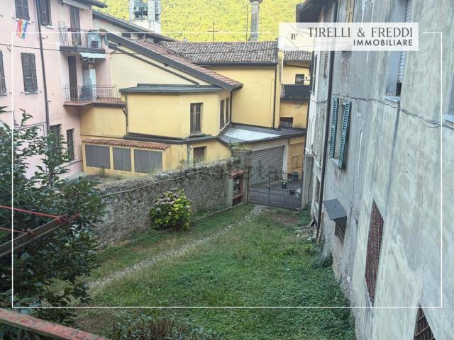 Appartamento in vendita di 130 m² in Via Costa