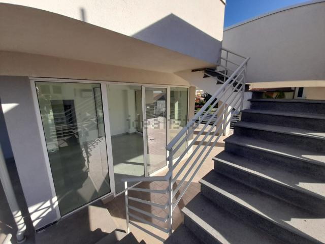 Appartamento in vendita di 130 m² in Via Catanzaro