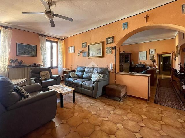 Appartamento in vendita di 130 m² in Via Catena, 1