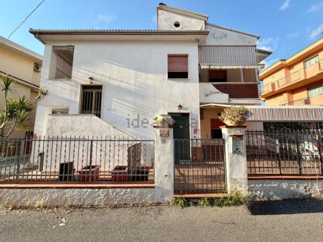 Appartamento in vendita di 130 m² in Via Carlo Levi