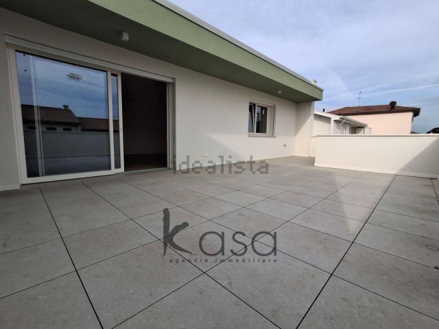 Appartamento in vendita di 130 m² in Via Case Rosse