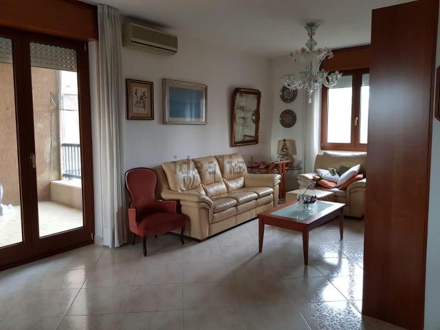 Appartamento in vendita di 130 m² in Via Casona