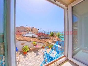 Appartamento in vendita di 130 m² in Via Castello Maniace, 57