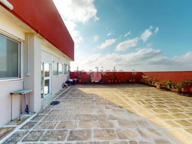 Appartamento in vendita di 130 m² in Via Cecoslovacchia, 8