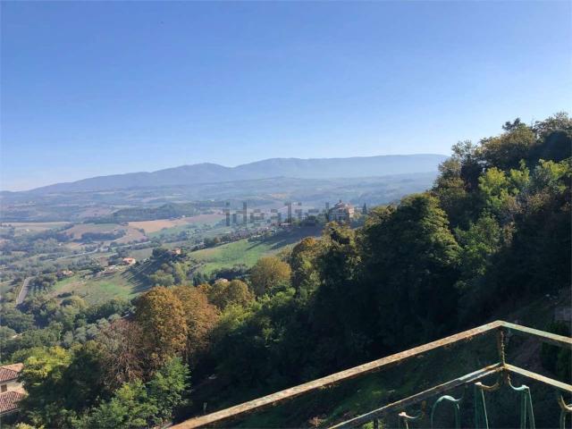 Appartamento in vendita di 130 m² in Via Cesia O della Piana, 40