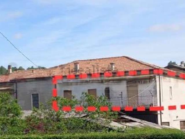 Appartamento in vendita di 130 m² in Via Circonvallazione, 1