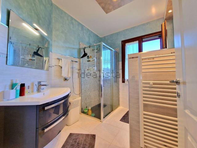 Appartamento in vendita di 130 m² in Via Cristoforo Colombo