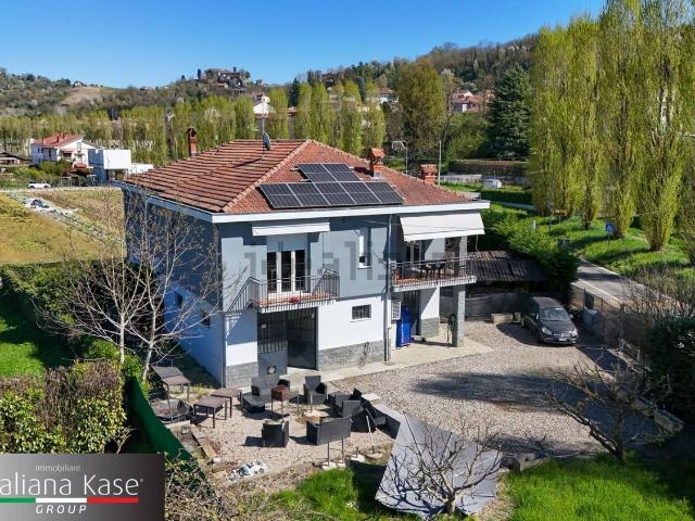 Appartamento in vendita di 130 m² in Via Cristoforo Colombo