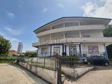 Appartamento in vendita di 130 m² in Via a.montanaro, 2