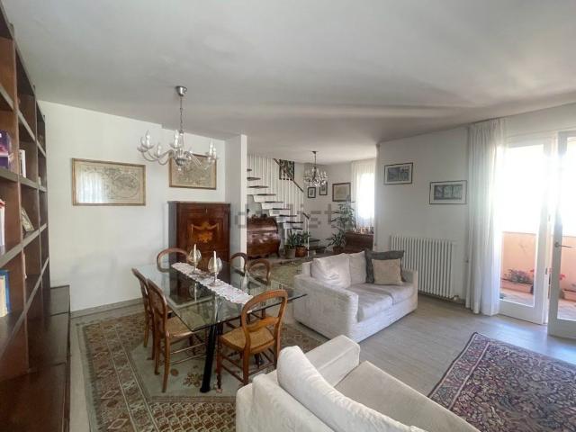 Appartamento in vendita di 130 m² in Via Antonio Fogazzaro, 2
