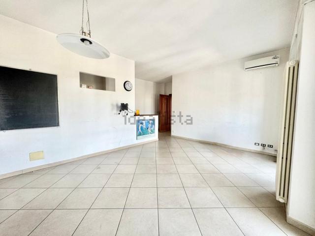 Appartamento in vendita di 130 m² in Via Antonio Fogazzaro