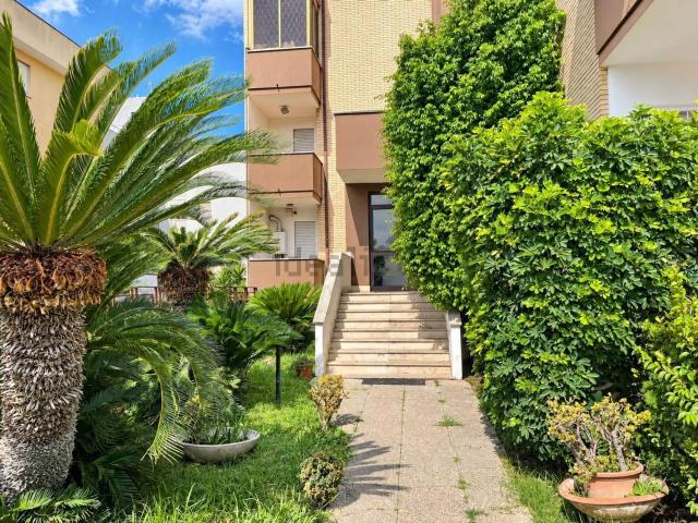 Appartamento in vendita di 130 m² in Via Antonio Ligabue, 8