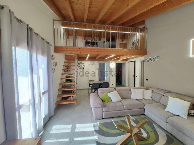 Appartamento in vendita di 130 m² in Via Androla