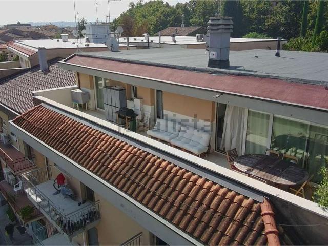 Appartamento in vendita di 130 m² in Via Andrea Costa, 61