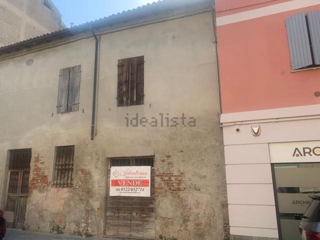 Appartamento in vendita di 130 m² in Via Andrea Costa