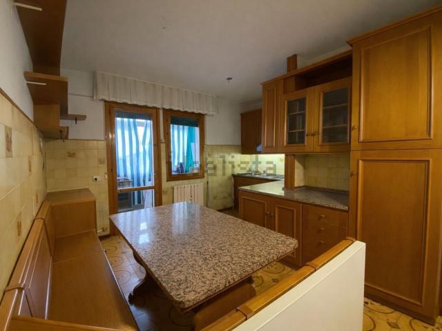 Appartamento in vendita di 130 m² in Via Alcide De Gasperi
