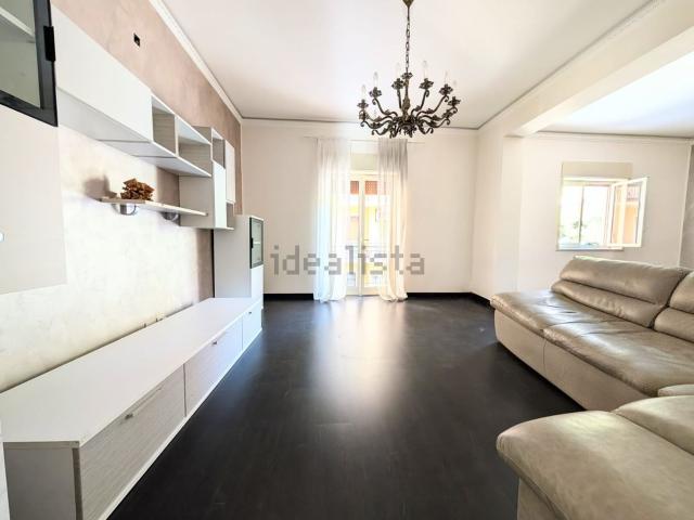 Appartamento in vendita di 130 m² in Via Alcide De Gasperi