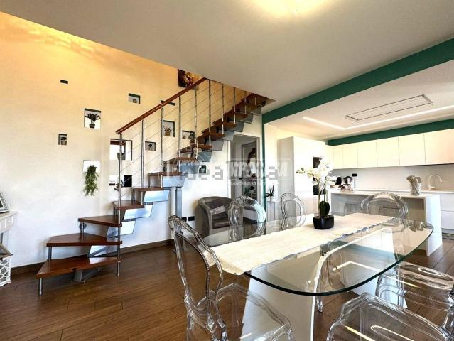 Appartamento in vendita di 130 m² in Via Alpignano, 37