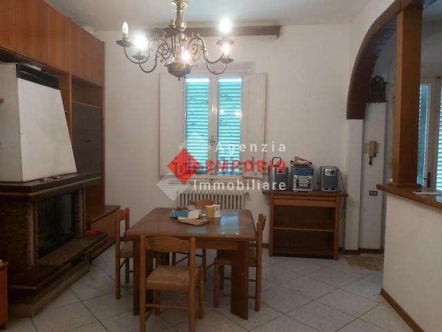 Appartamento in vendita di 130 m² in Via Armando Diaz