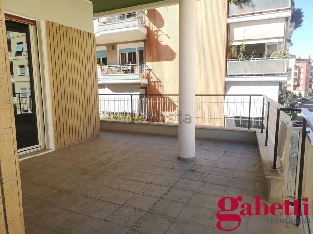 Appartamento in vendita di 130 m² in Via Attilio Friggeri, 172