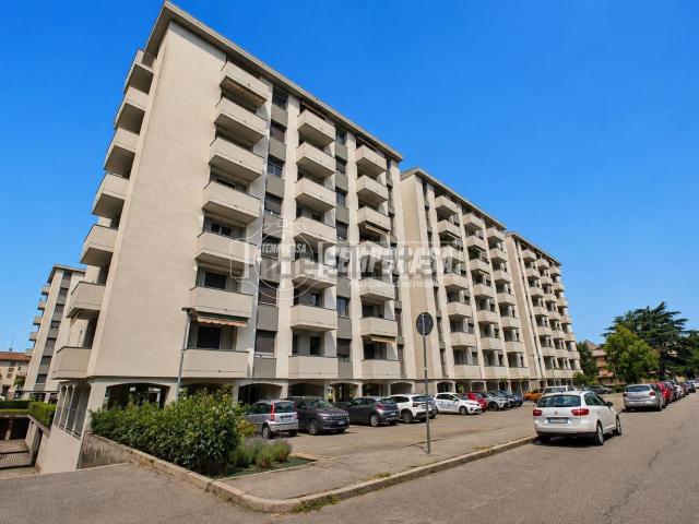 Appartamento in vendita di 130 m² in Via Augusto Righi